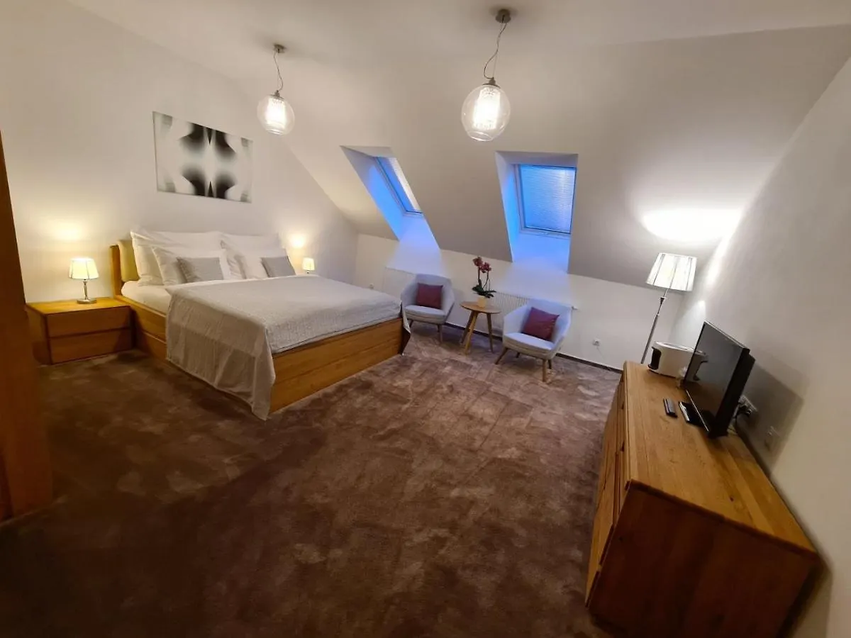 Penzion Na Sklepich Chrudim Guest house